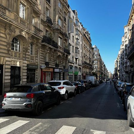 Pretty Montmartre Apartment Paris Exterior photo